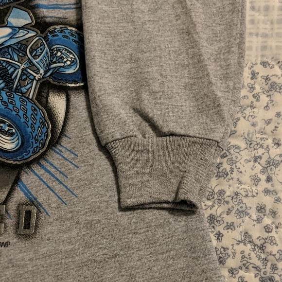 💖💜 Quad long sleeve shirt. - Picture 3 of 4